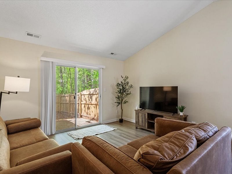 Furnished Finder property 843097_1 photo 19