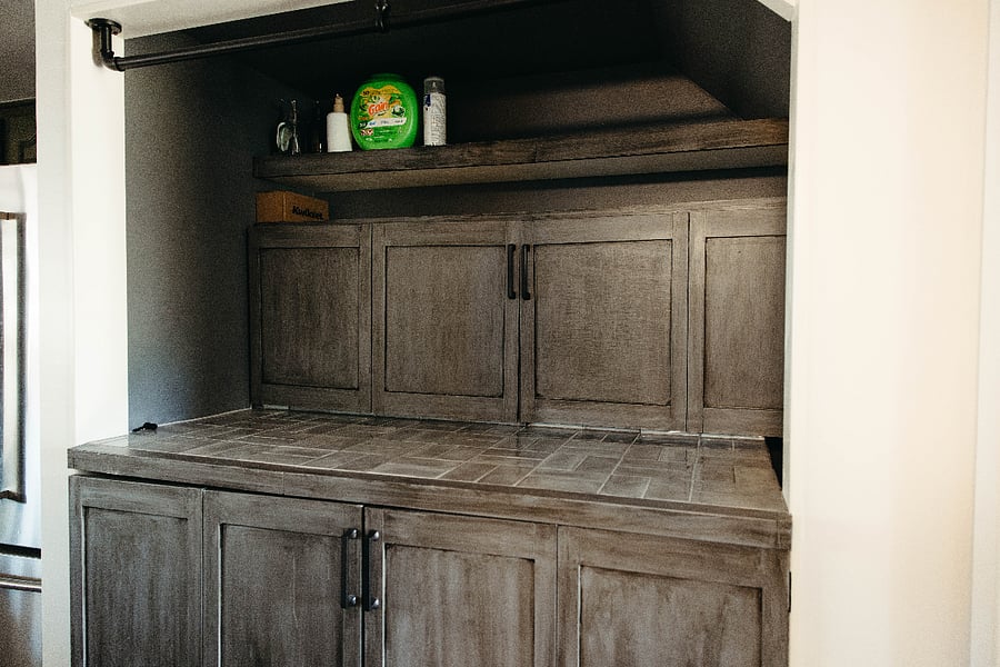 Laundry/washer & dryer