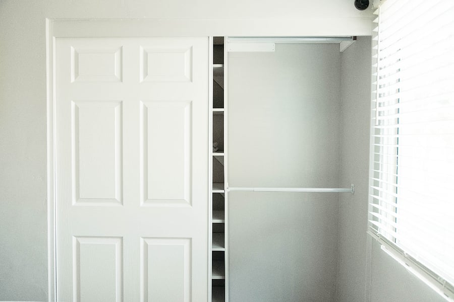 Closet in guest bedroom 2