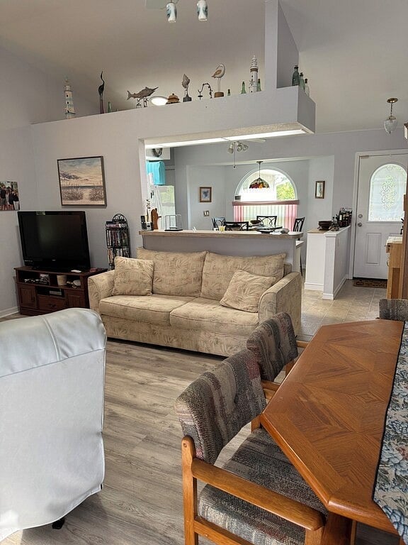 Furnished Finder property 843807_1 photo 9