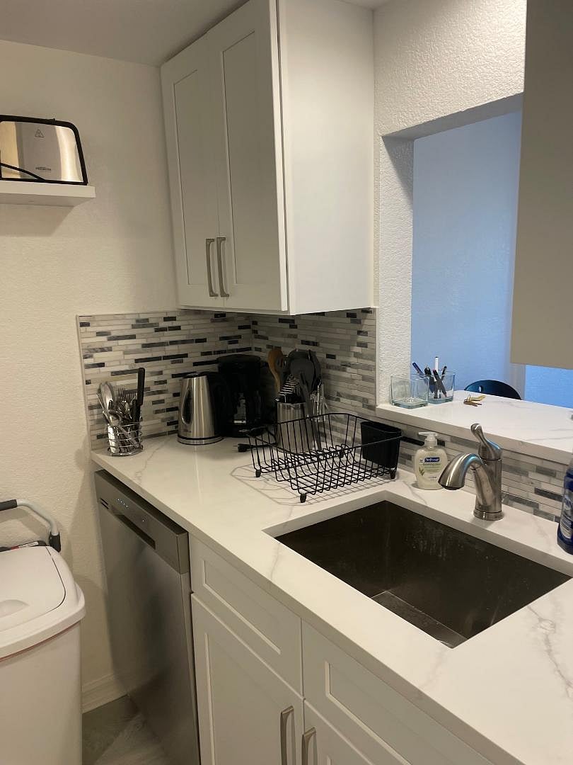 Furnished Finder property 843954_1 photo 7