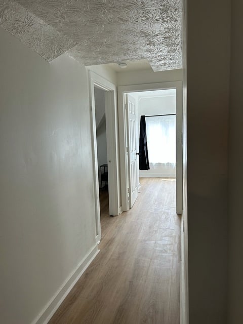 Left from the stairs, head to the bedrooms...Master straight ahead, full bed to the left.