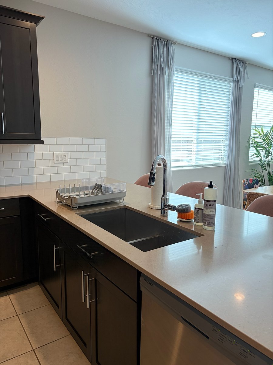 Furnished Finder property 844125_2 photo 22