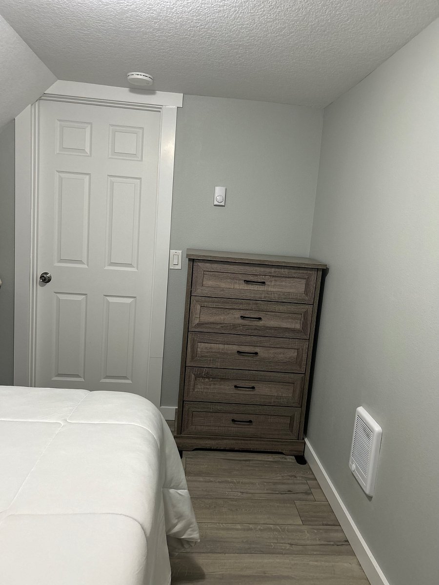 Furnished Finder property 844305_4 photo 17