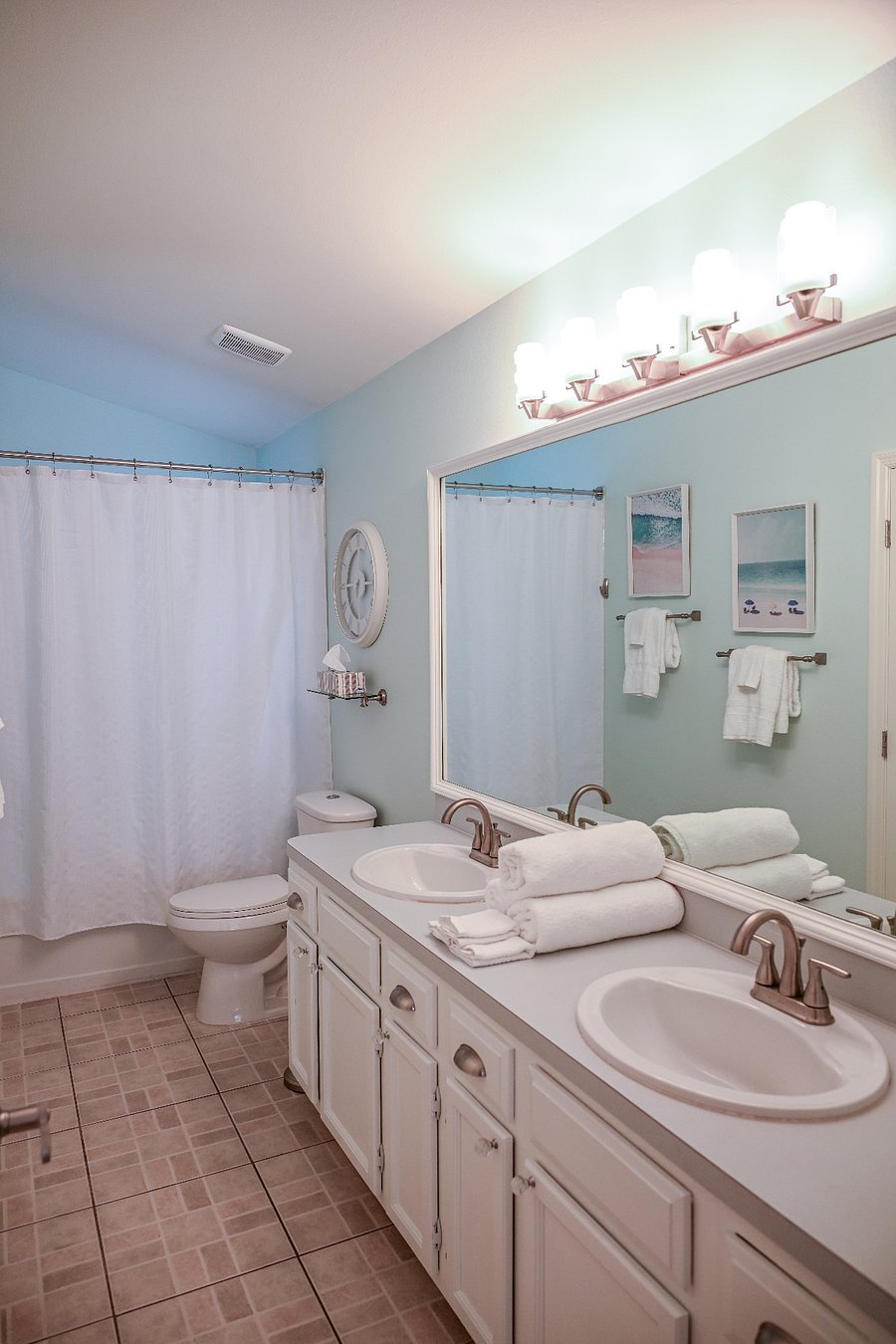 Ensuite Master Bathroom