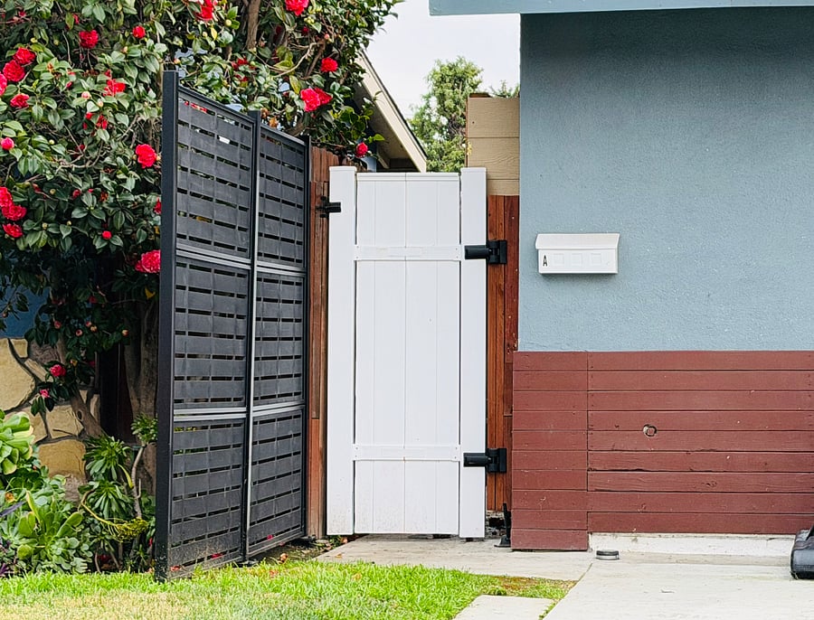 Private entrance to apartment