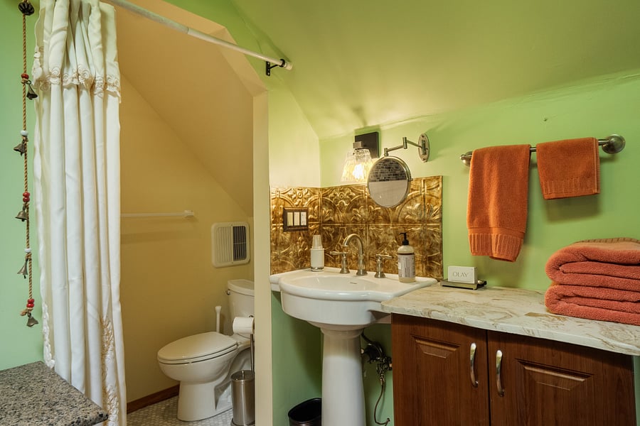 Ensuite Bathroom 2 for Bedroom 2