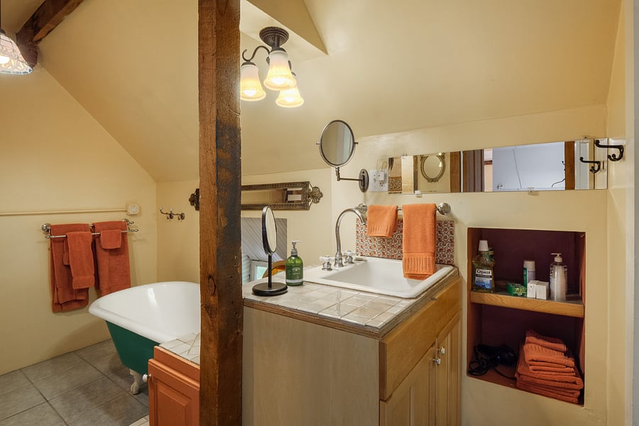 Bathroom 1 next to Bedroom 1 - King Bed