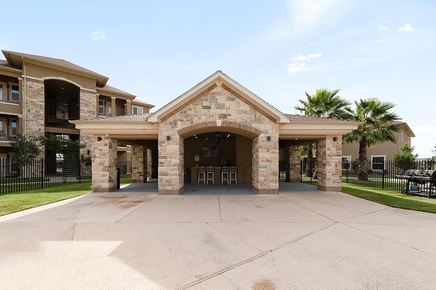 Furnished Finder property 844617_3 photo 4