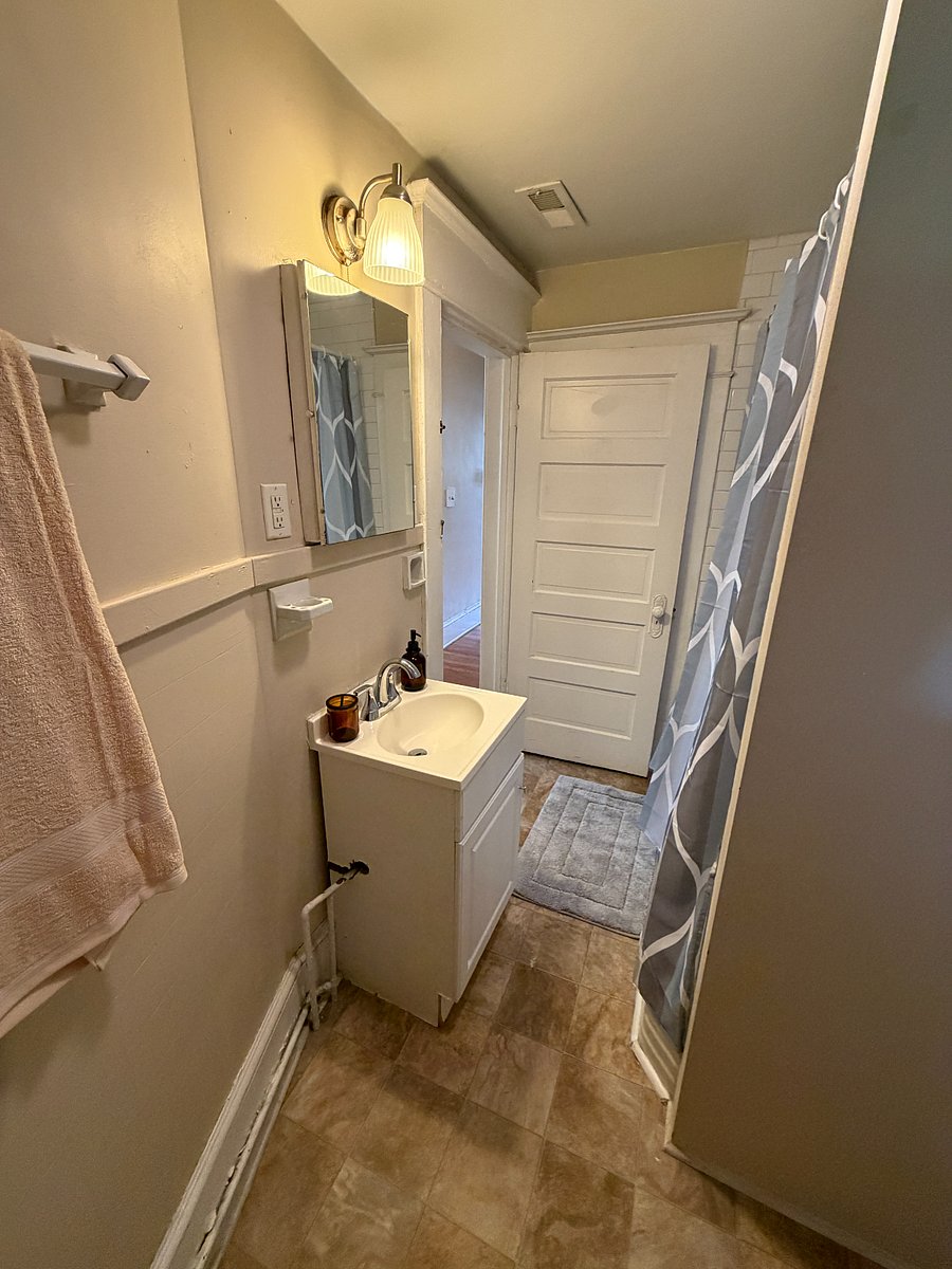 Furnished Finder property 845336_3 photo 8