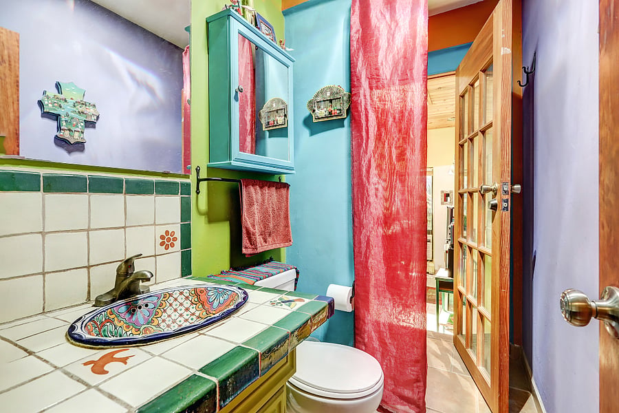 Bathroom detail
