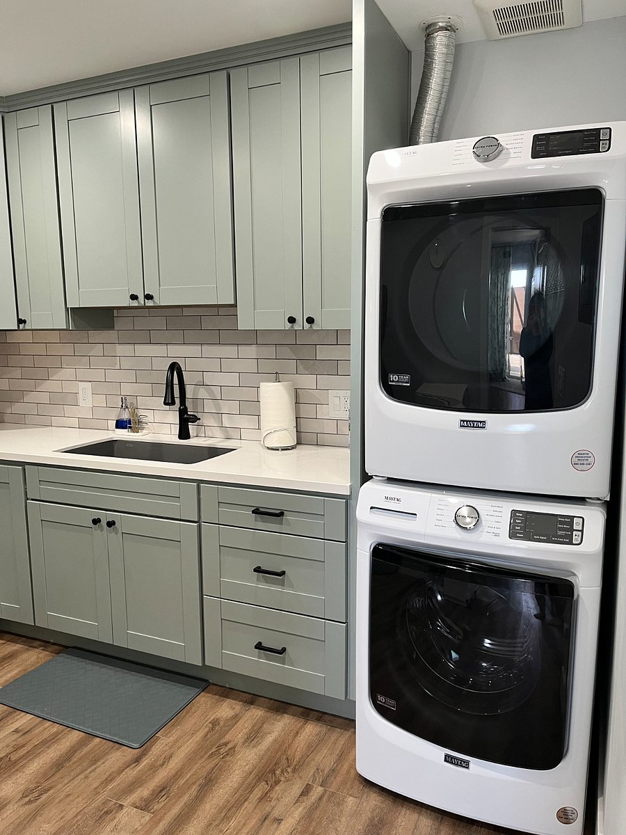 washer and dryer in unit
