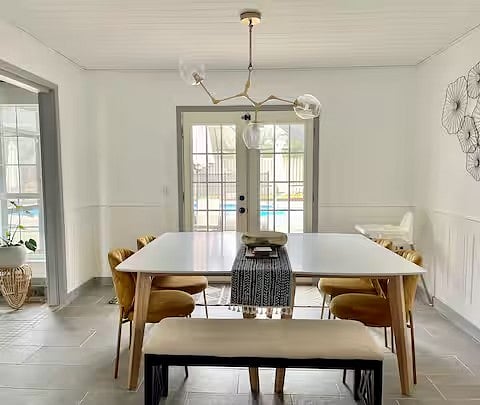 Dining room overlooking the pool area