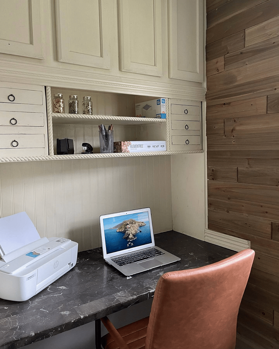 Built in office space in master bedroom