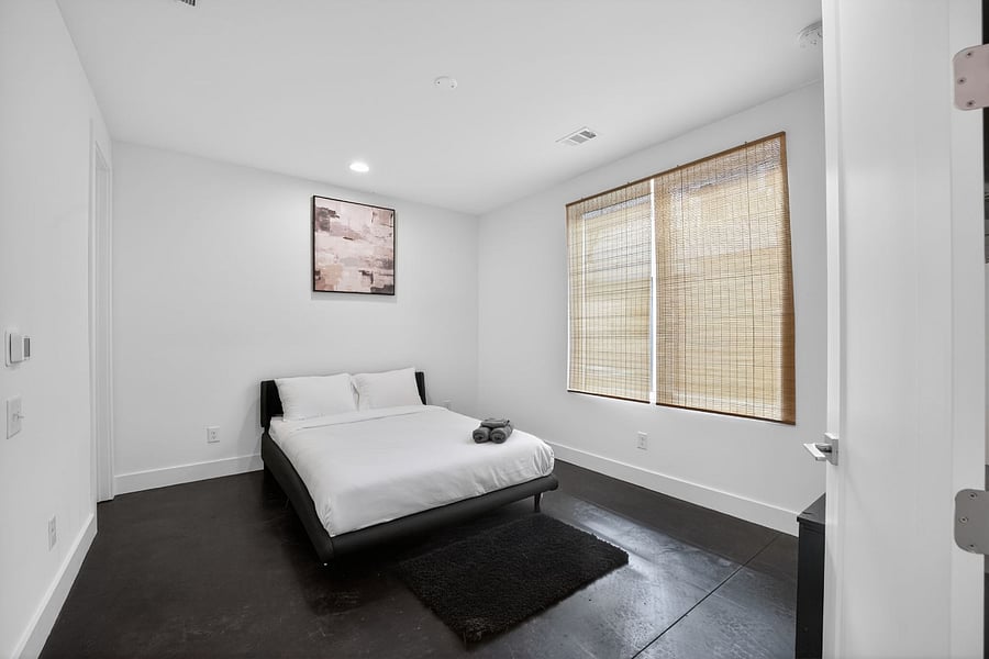 Furnished Finder property 845796_1 photo 33