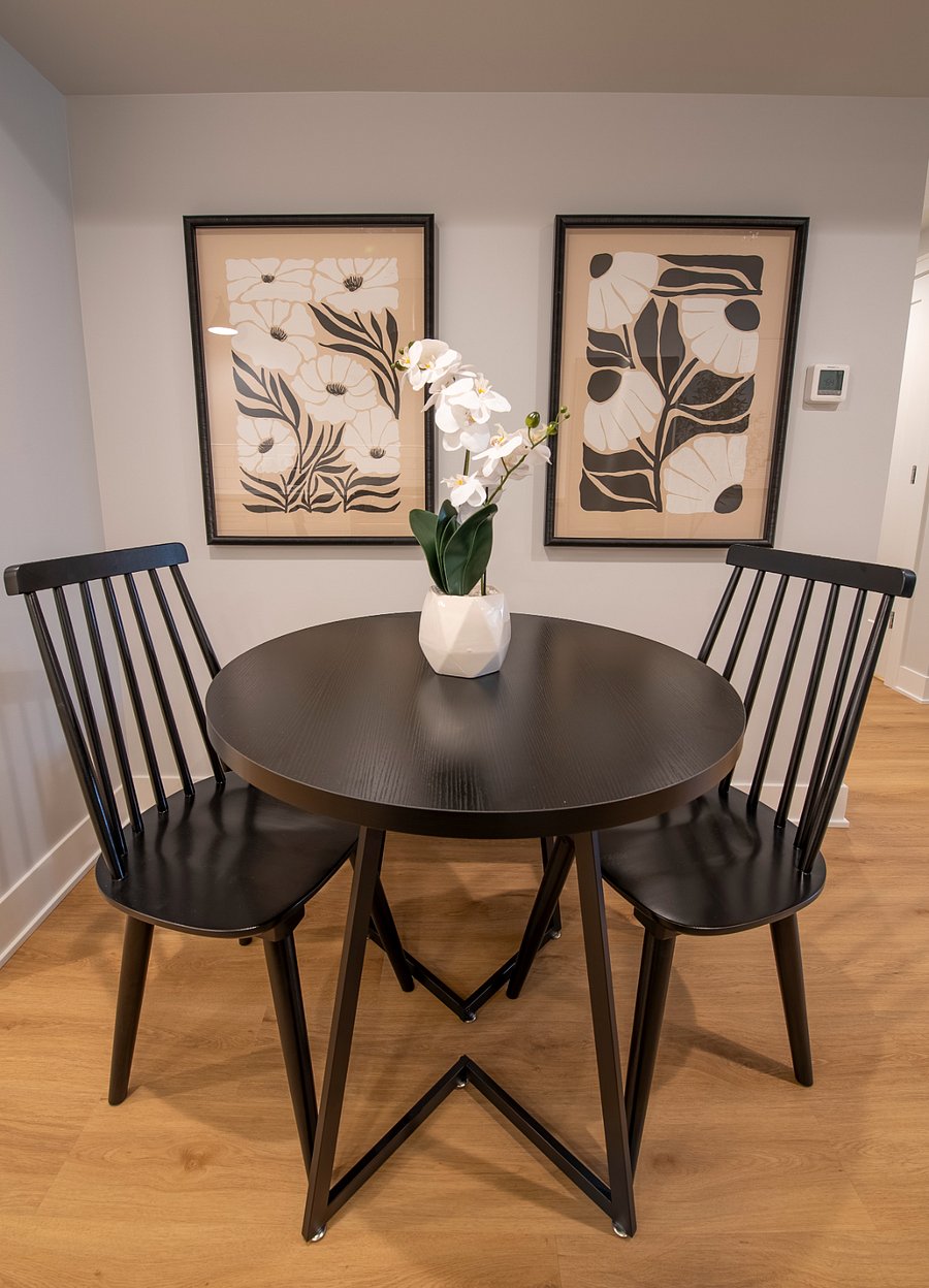 Dining / dedicated work area