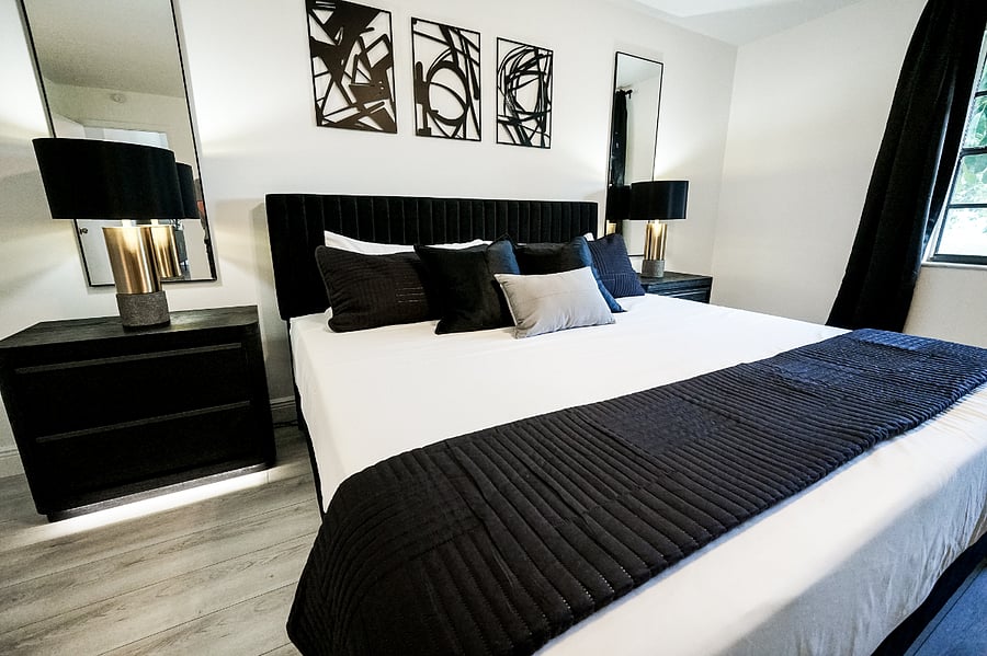 Master bedroom - King bed