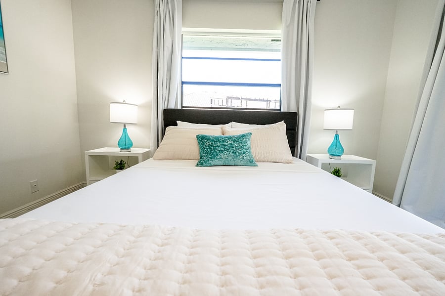 Queen bed