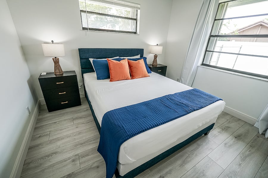 Queen bed