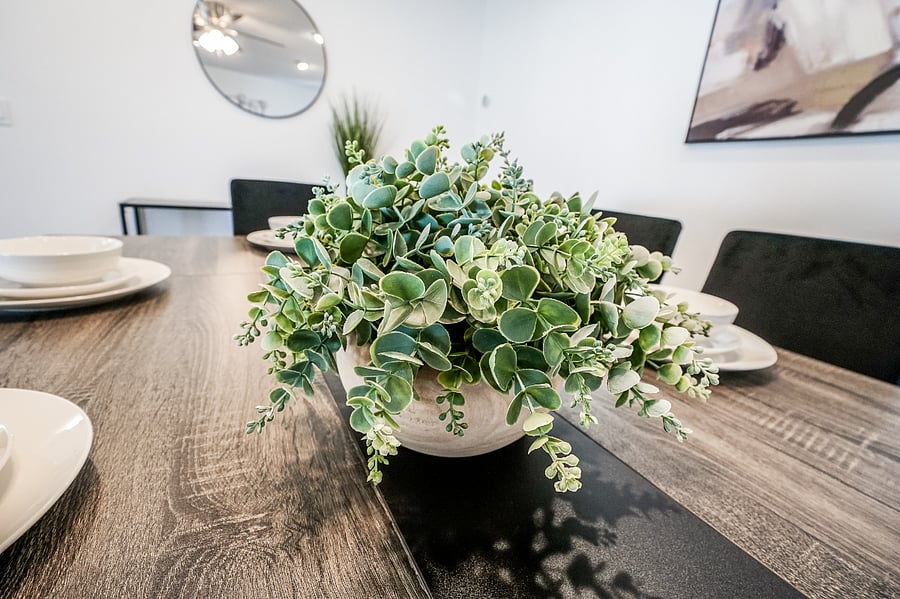 Dining area detail