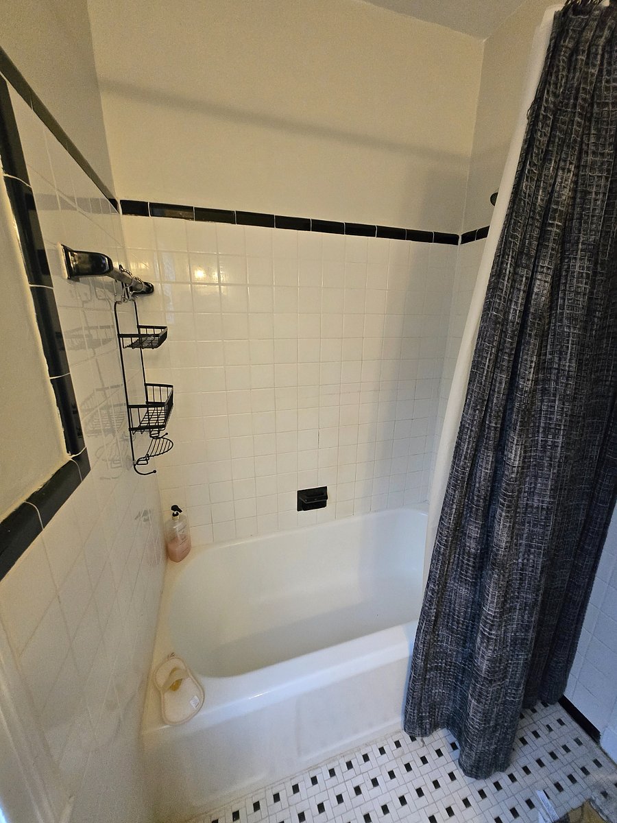 Furnished Finder property 846114_1 photo 24