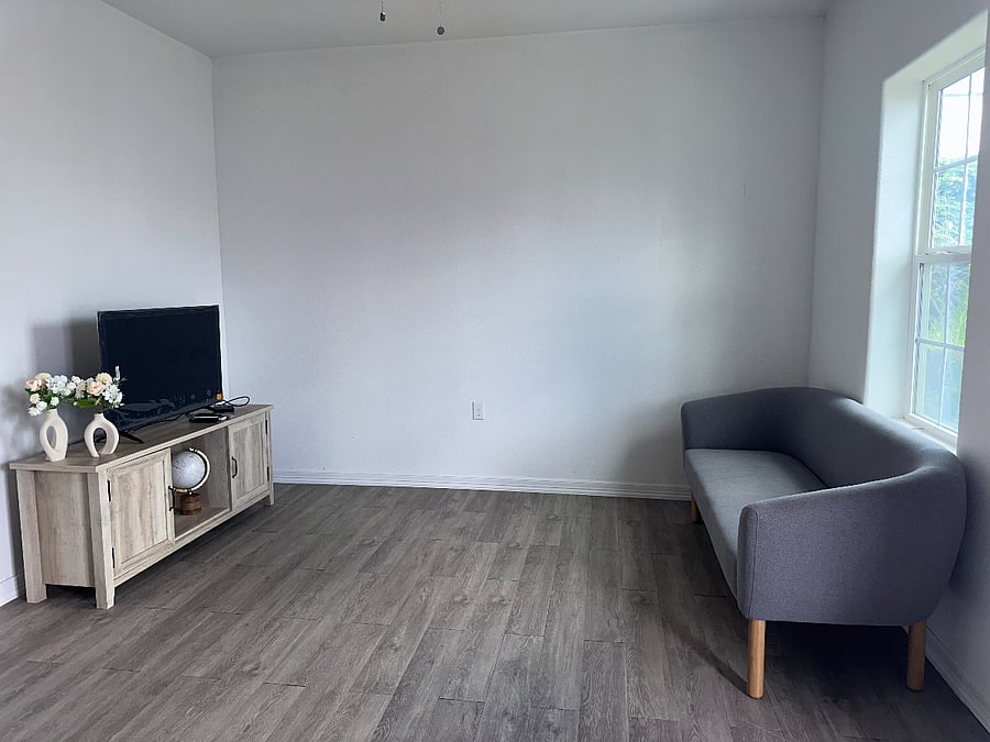 Furnished Finder property 846119_1 photo 3