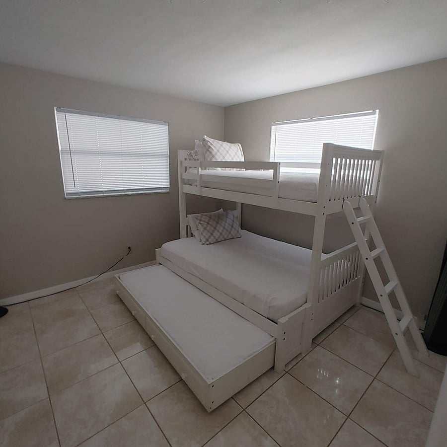 third bedroom on twin and two full beds