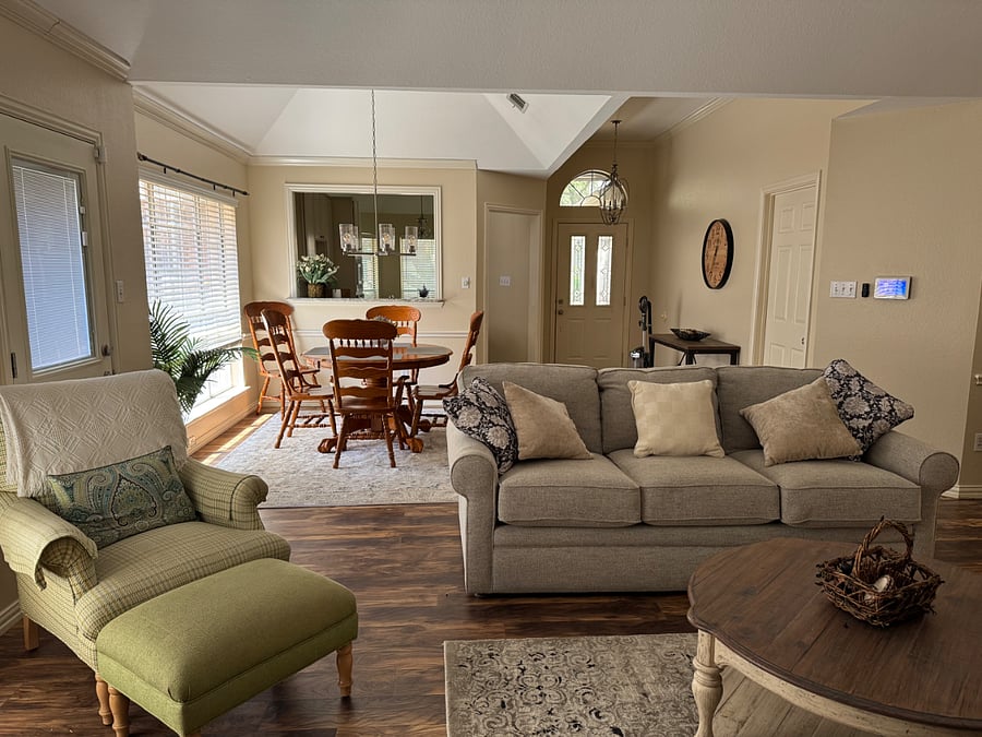 Furnished Finder property 846169_1 photo 3