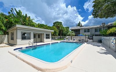 Unit is 50 steps to pool