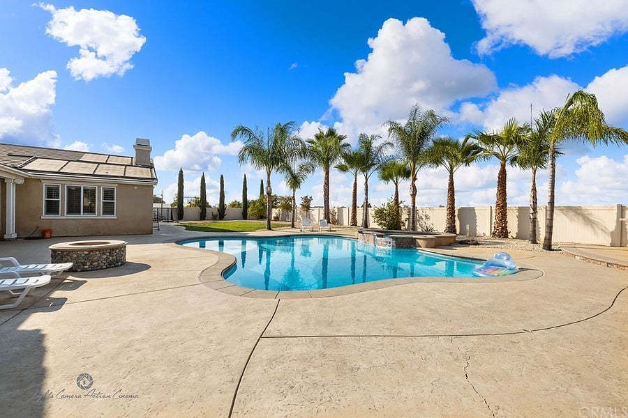 Furnished Finder property 846486_1 photo 1