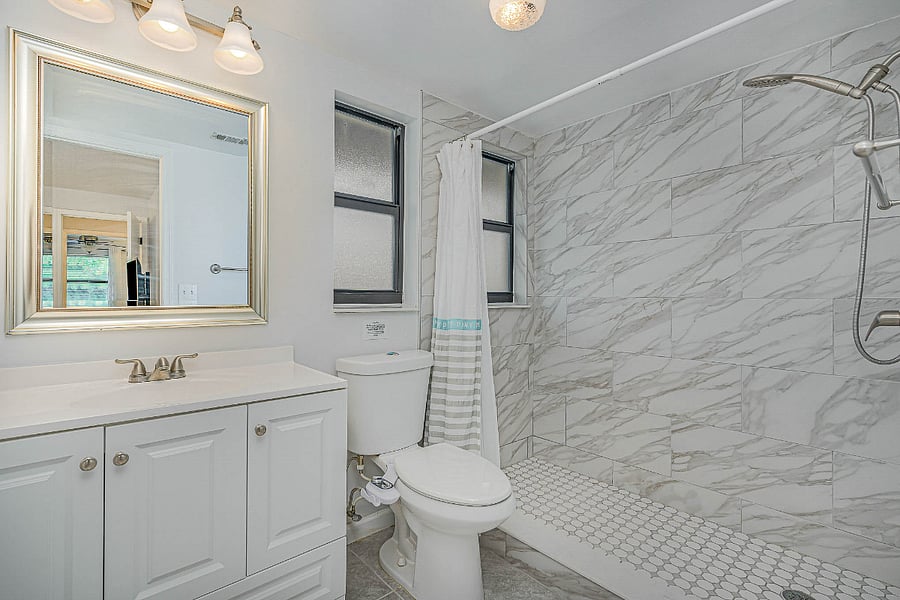 2nd Full Bathroom