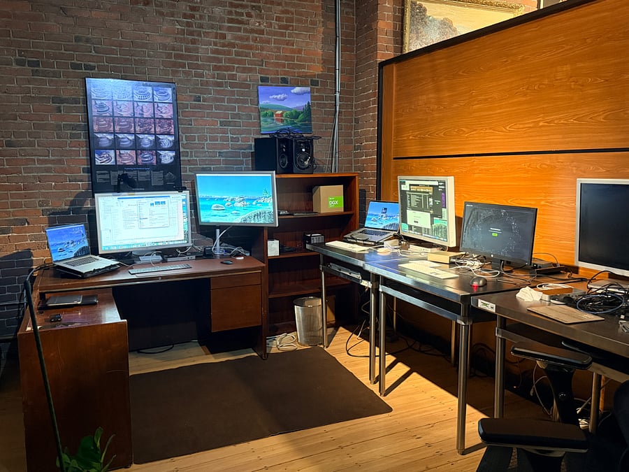 Bedroom spaces make large private offices