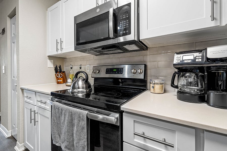 Furnished Finder property 846600_1 photo 25
