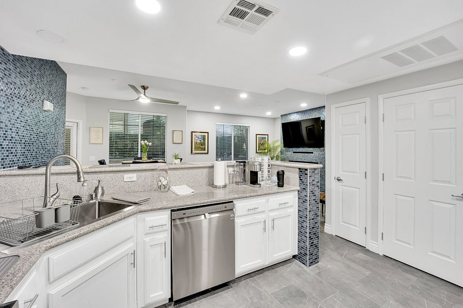 Furnished Finder property 846603_1 photo 18