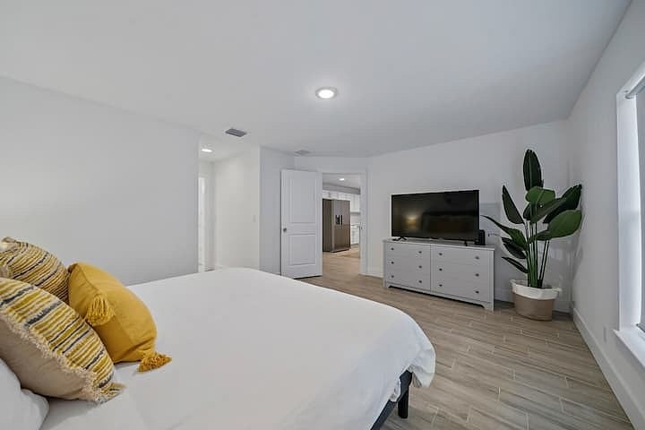 Furnished Finder property 846609_1 photo 7