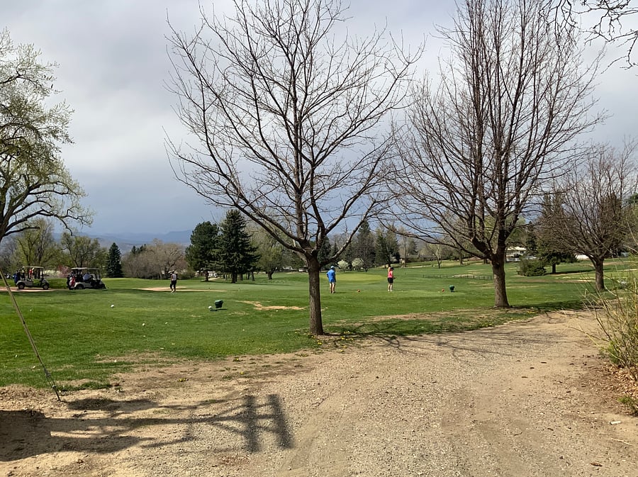 Sunset Golf course 2 blocks away