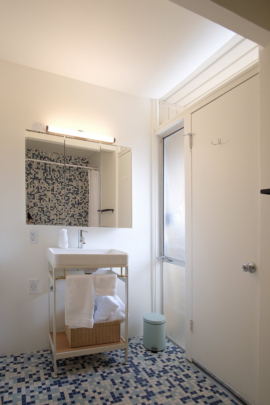 2nd Bathroom