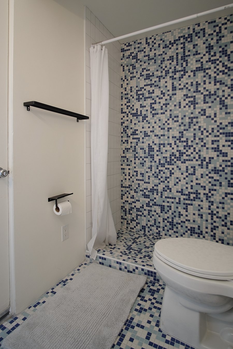 2nd Bathroom