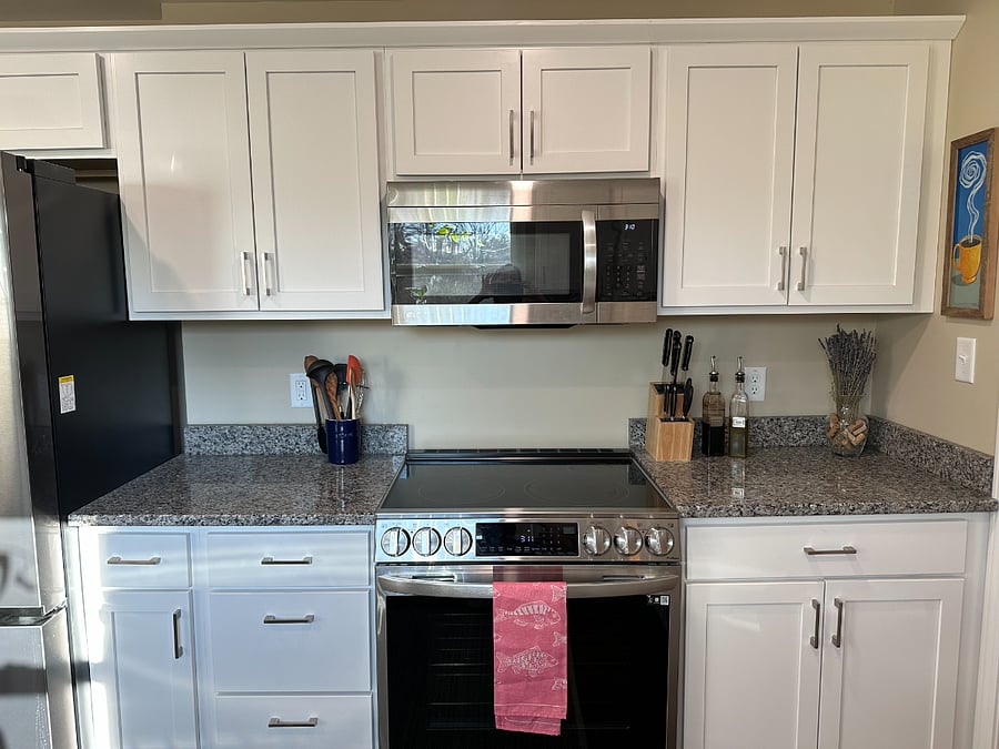 Complete kitchen of appliances including an instant pot, air fryer, pots, pans, mixing bowls, and more. Reach out to inquire!