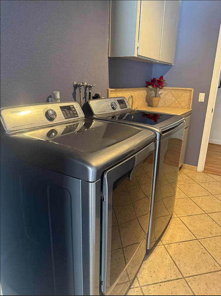 Convenient, new Washer/Dryer system with Steam, Heavy Duty and Delicate cycles!