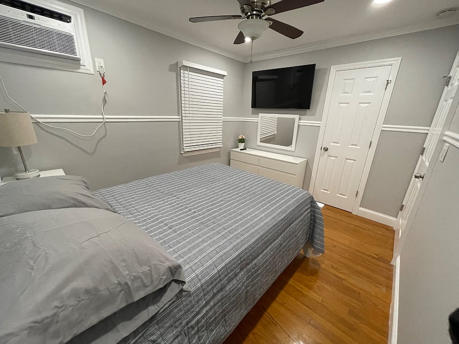 Bedroom 2 with full size bed. 