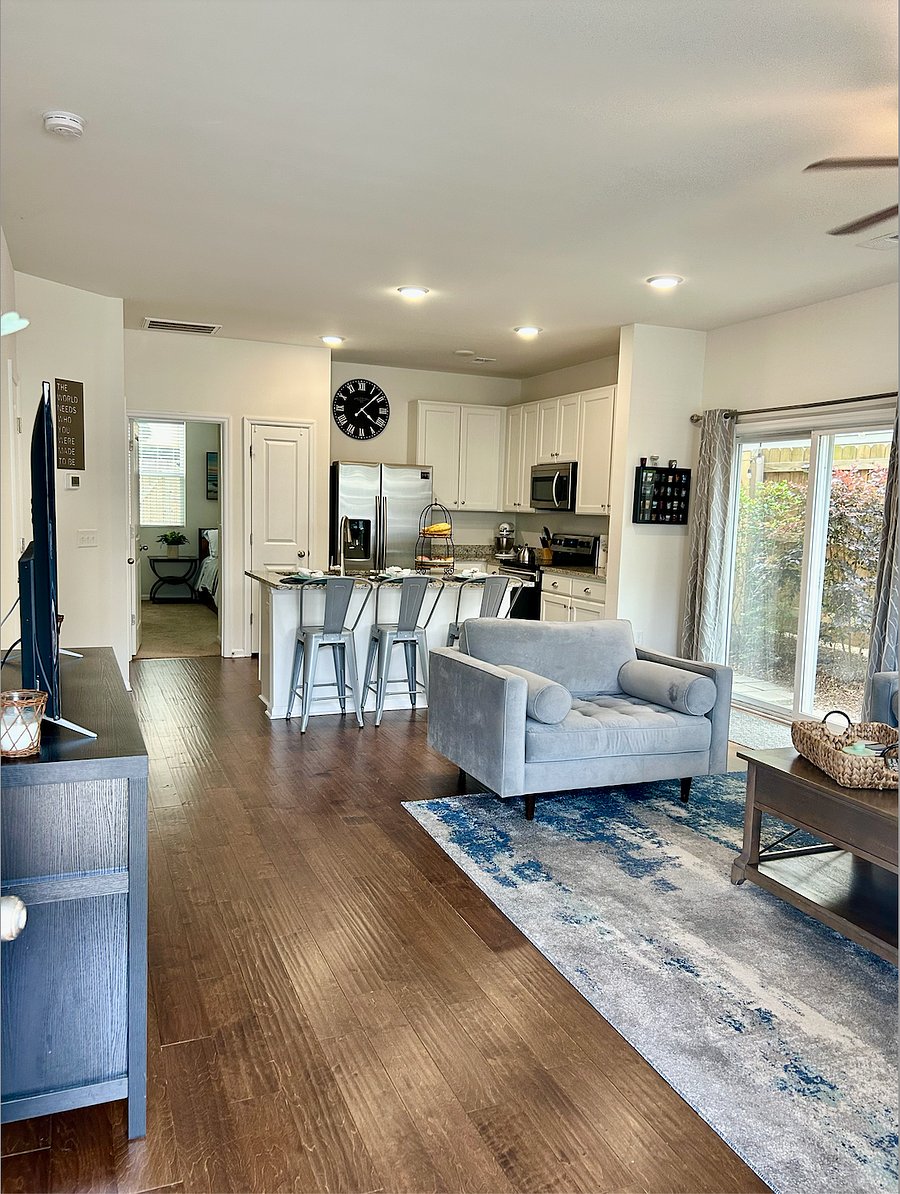 Furnished Finder property 847460_1 photo 3