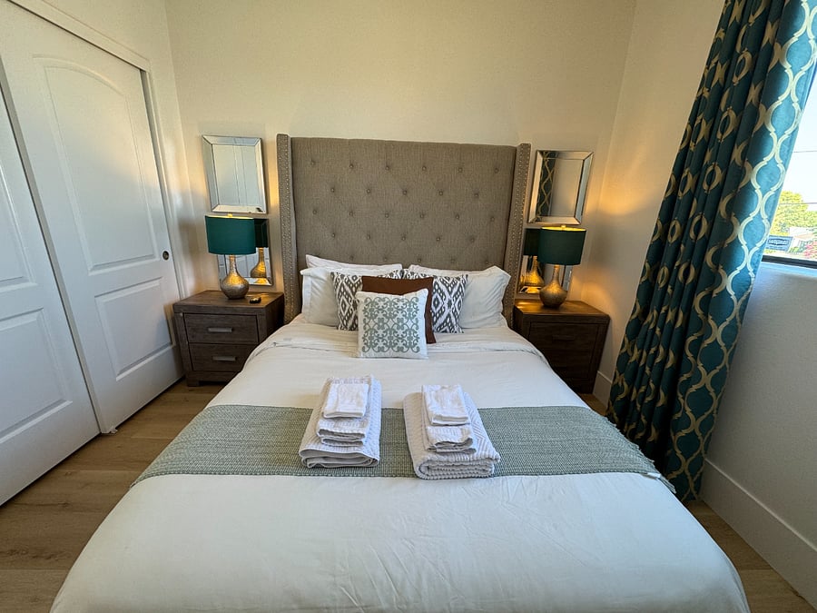 Bedroom 3 queen bed