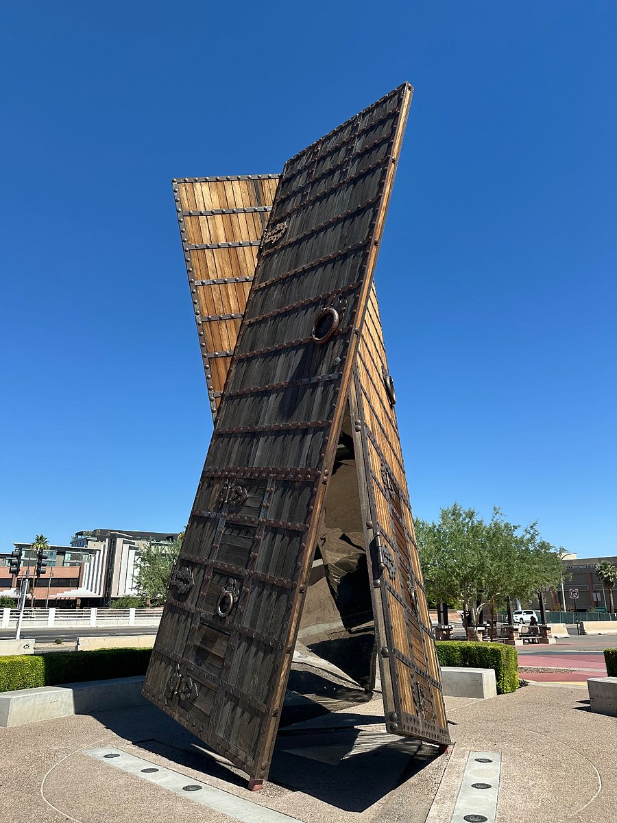Old Town Scottsdale is a mere minutes away