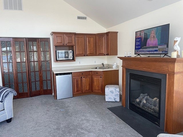 Upper and lower propane fireplaces