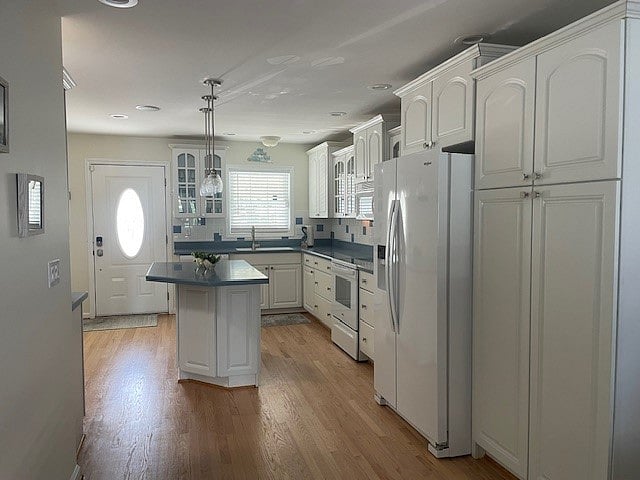 Furnished Finder property 847950_1 photo 24