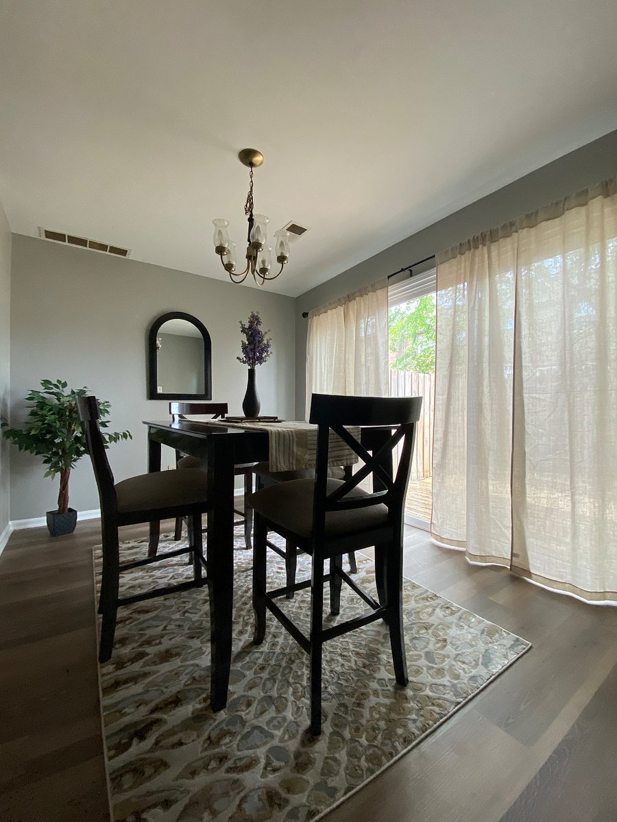 Shared dining room 
