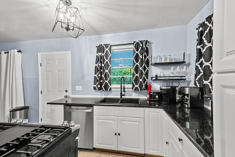 Furnished Finder property 847984_1 photo 9