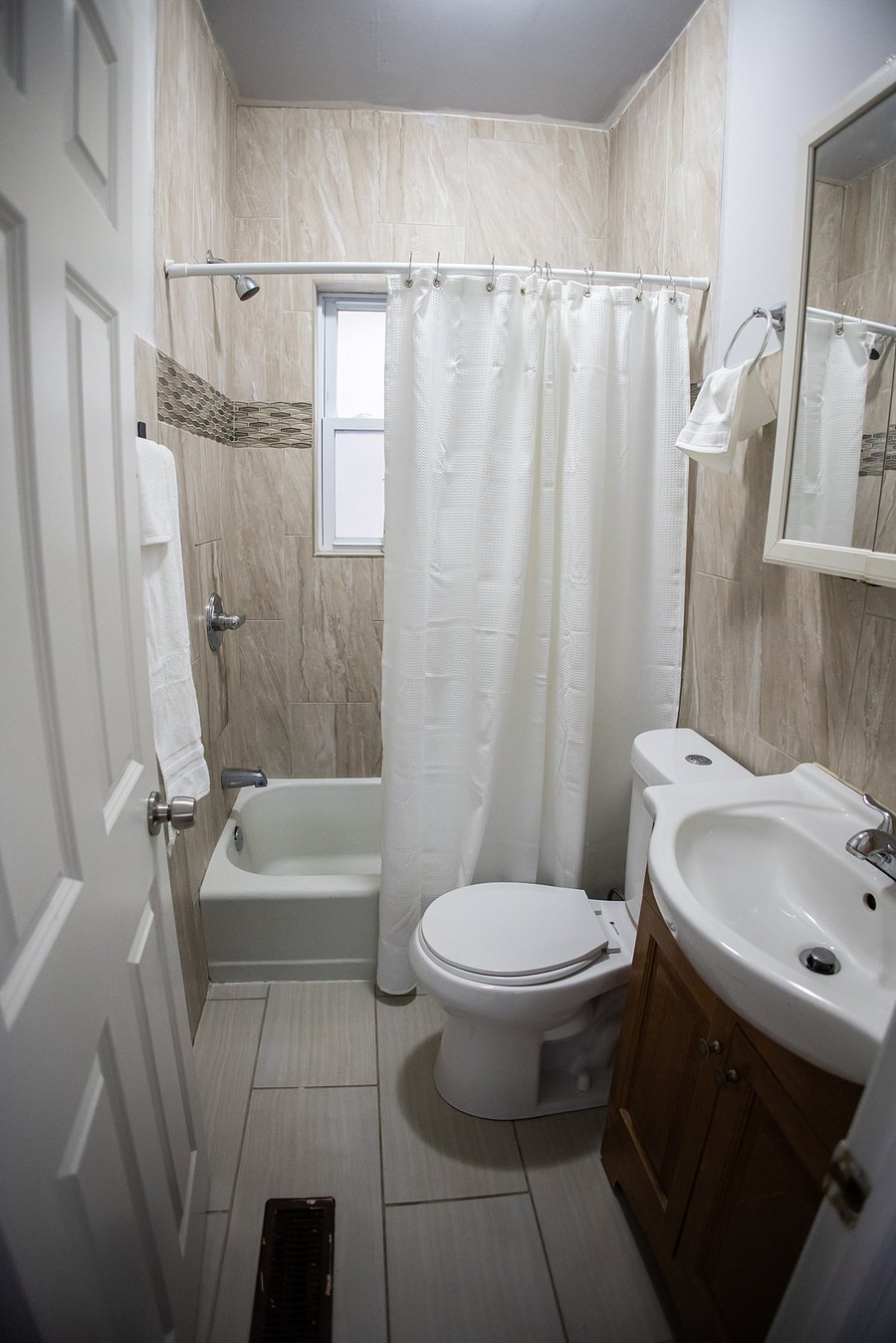 Furnished Finder property 848038_1 photo 9