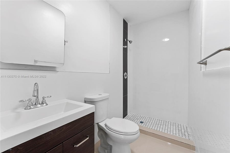 Private bathroom 